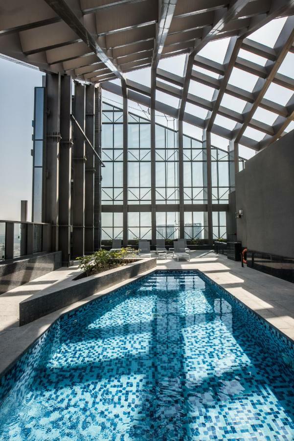 Fantastay Sparkle Tower Luxury 1 Br Dubai Exterior photo