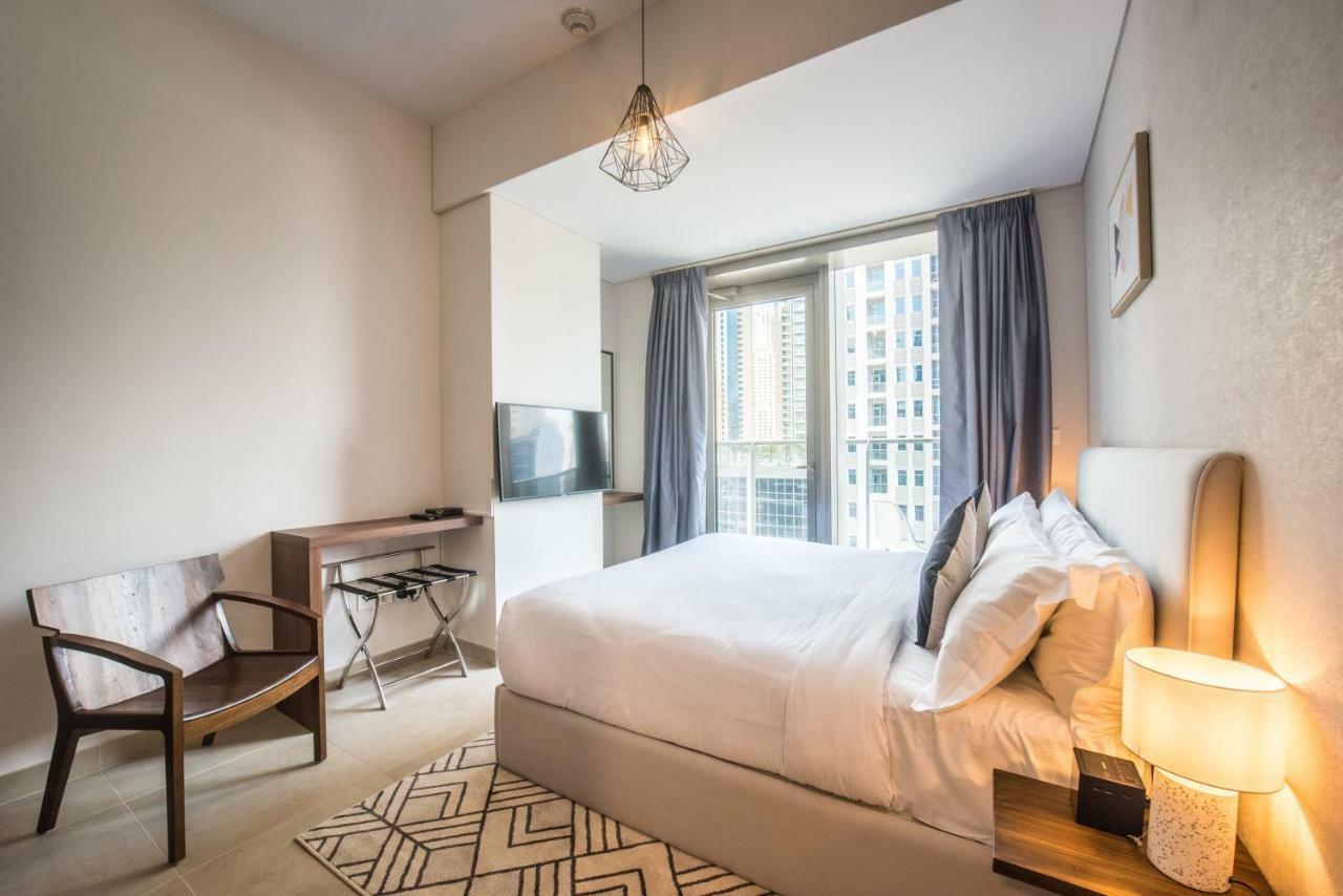 Fantastay Sparkle Tower Luxury 1 Br Dubai Exterior photo